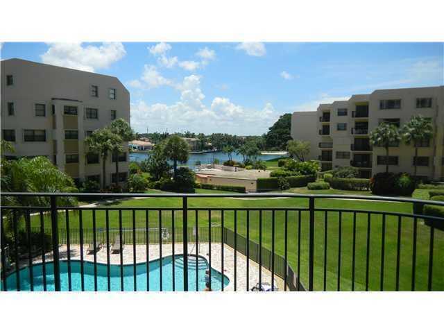 Foto del edificio - 370 Golfview Rd