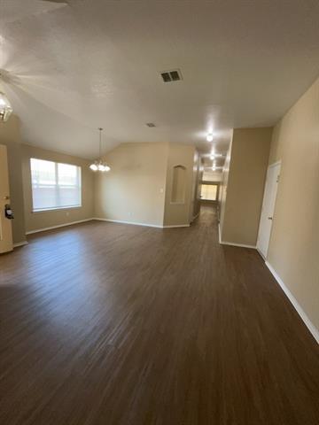 Foto del edificio - 8509 Hawks Nest Dr