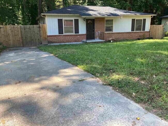 Building Photo - 3733 Clovis Ct NW