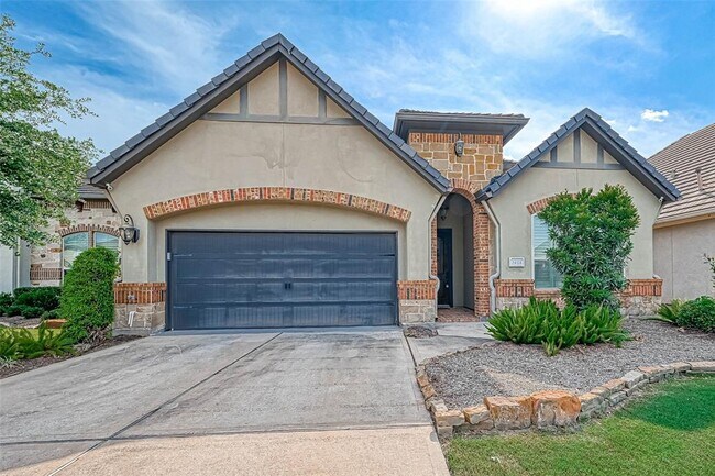 Foto del edificio - 5014 Fairford Dr