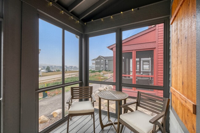 Building Photo - 100 Great Loop E Dr