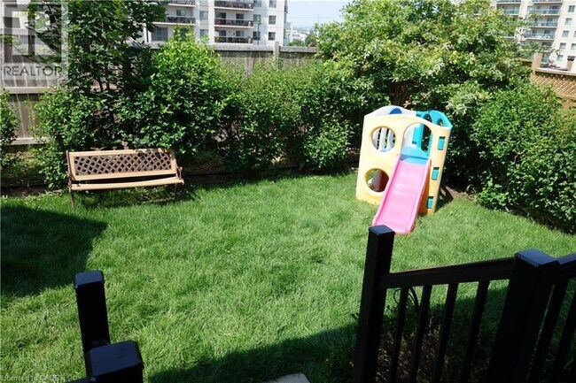 Building Photo - 21 Pamela Ln