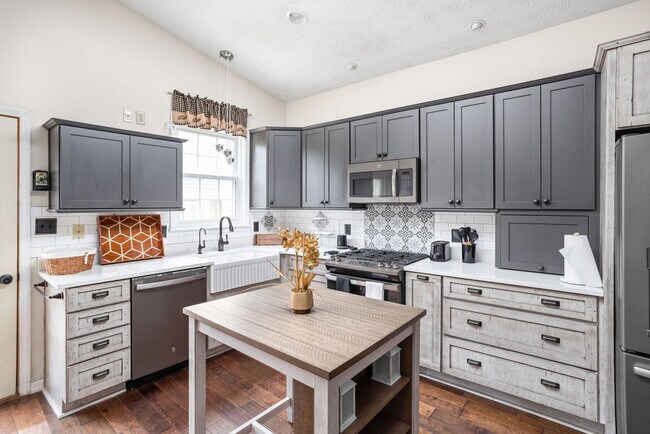 Foto del edificio - 620 Southridge Ct