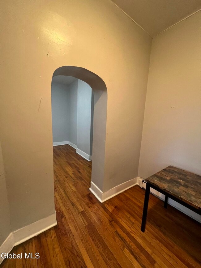 Building Photo - 132 Central Ave