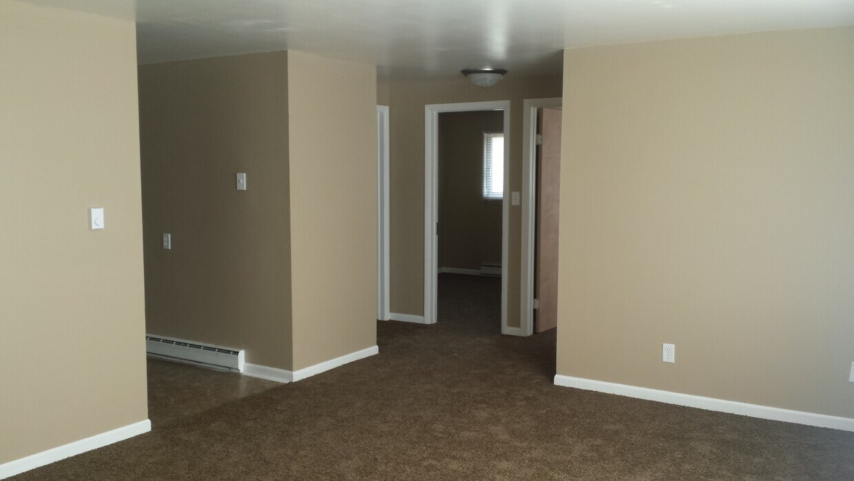 Primary Photo - 755 N 5th Ave