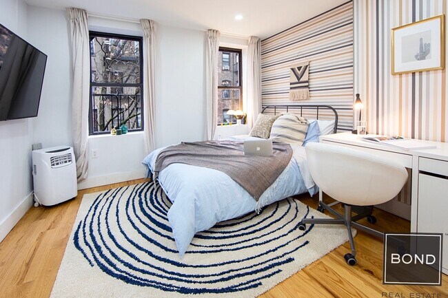 Foto del edificio - 413 E 9th St