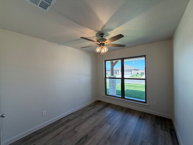 Foto del edificio - Stunning New Build Home in Frenship ISD!