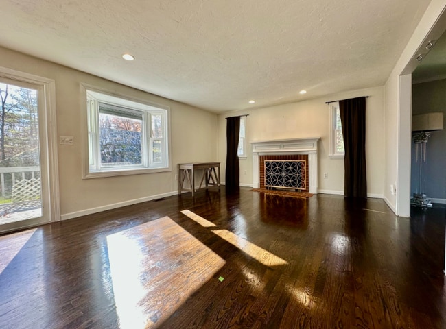 Foto del edificio - 29 Draper Cir