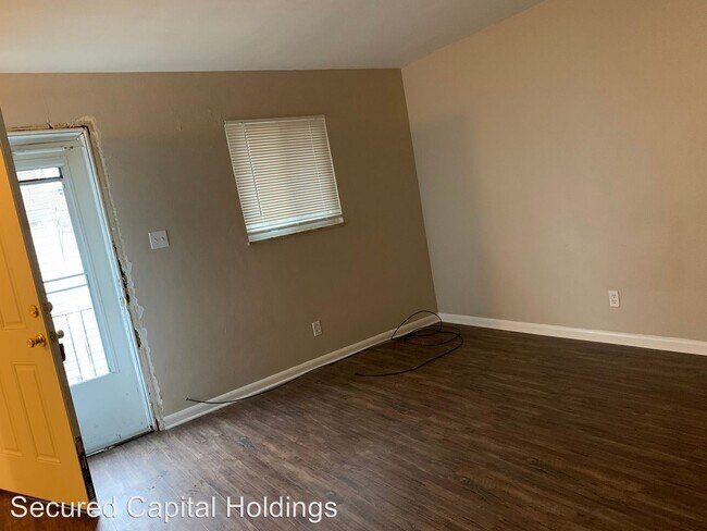 Building Photo - 1066 Pritz Ave