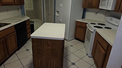 Building Photo - 3607 Duncaster Dr