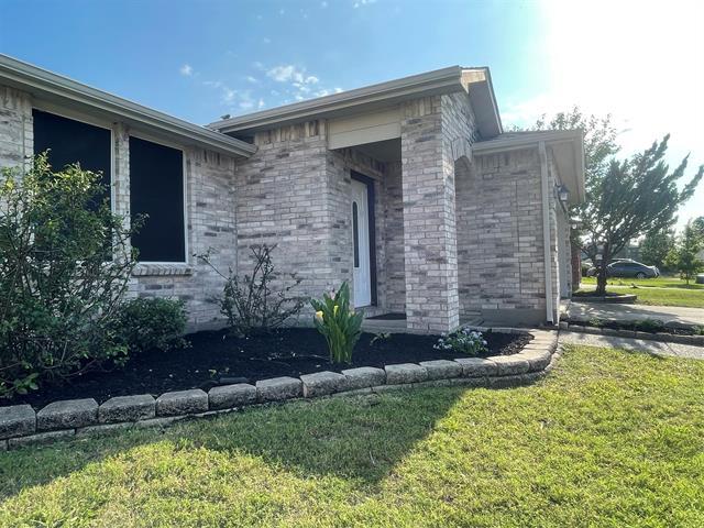 Foto del edificio - 1712 Silverwood Ln