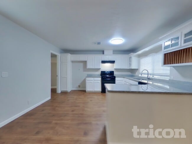 Foto del edificio - 304 Robert St