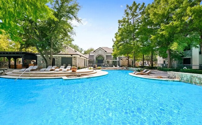 Foto del edificio - The Chase Apartments