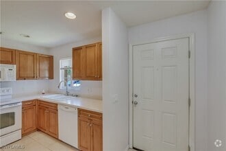 Building Photo - 9445 Ivy Brook Run