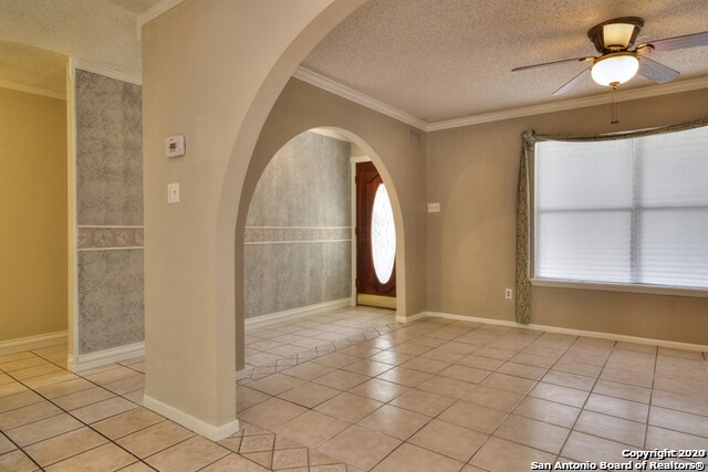 Building Photo - 5547 Merkens Dr