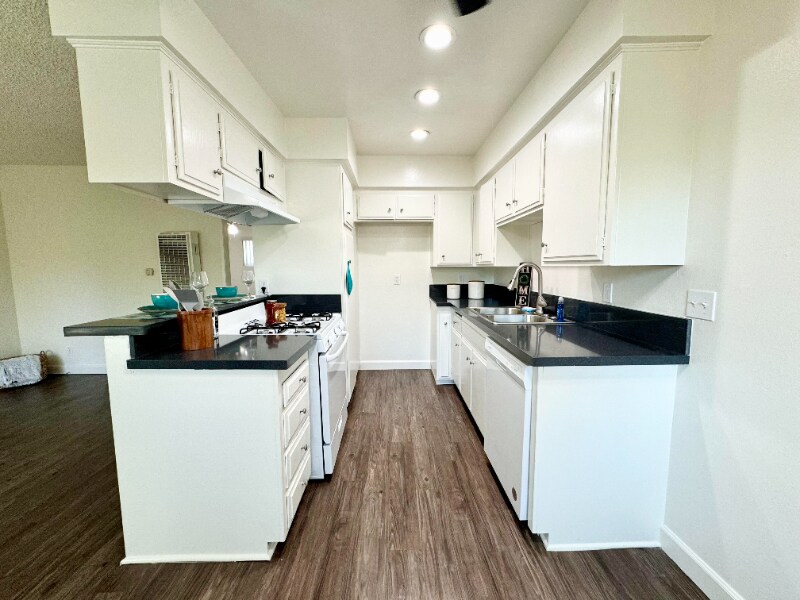 Foto principal - 1339 Grace St