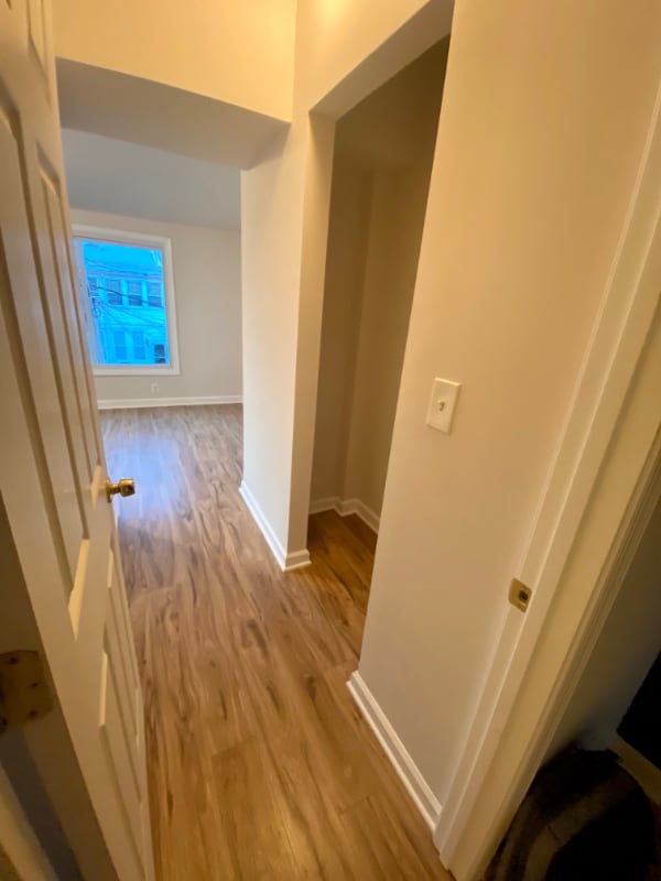 Foto del edificio - 611 Otis Pl NW