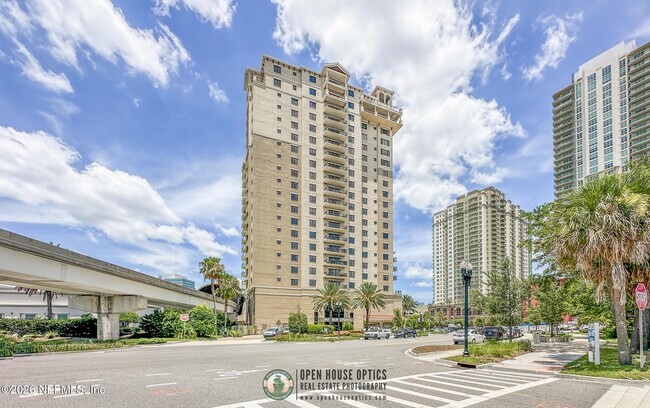 Foto del edificio - 1478 Riverplace Blvd