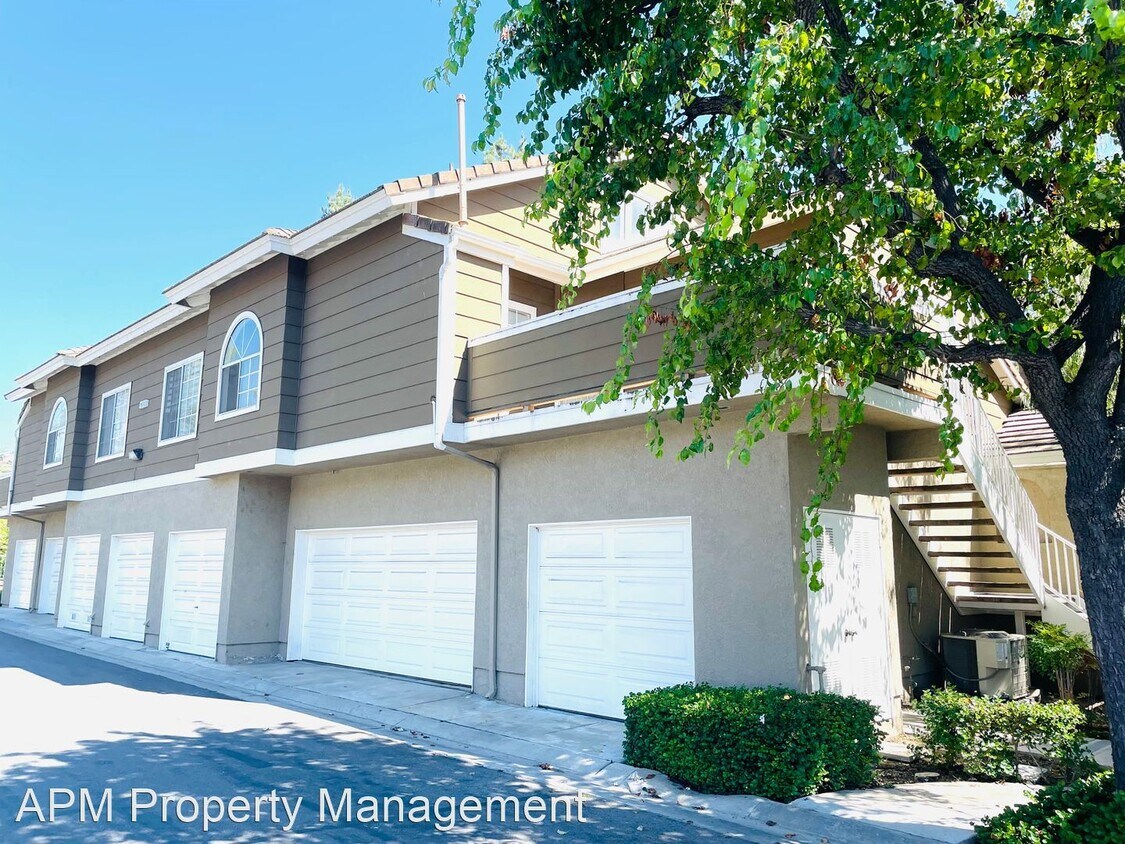 Primary Photo - 2 br, 2 bath House - 16510 Dundee Ct. #89