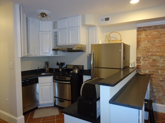 Kitchen - 1707 New Jersey Ave NW