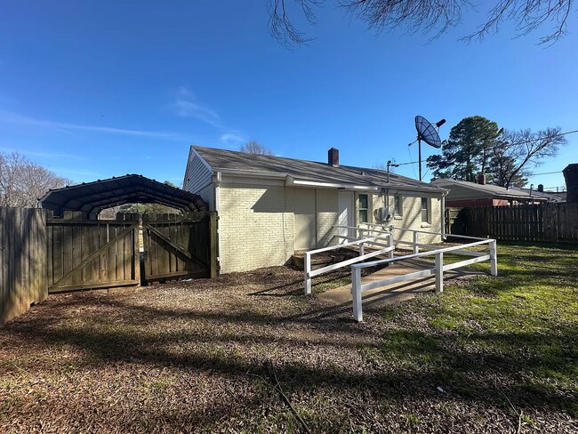 Foto del edificio - 2377 Imogene St