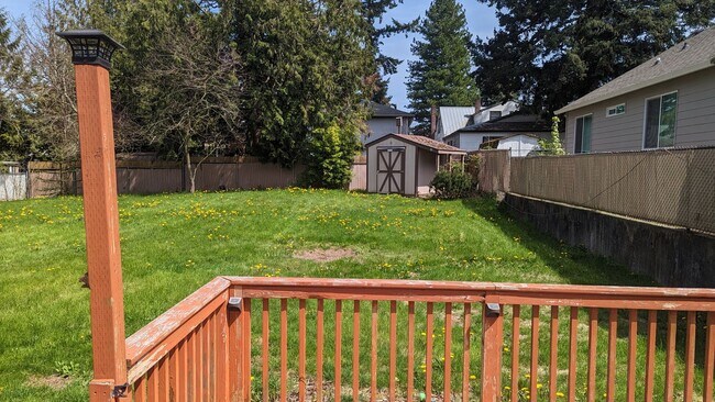 Building Photo - Spacious Three Bedroom with Large Backyard...