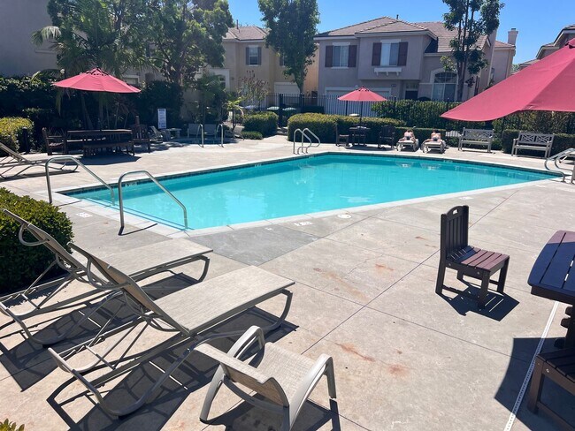 Foto del edificio - Gated Community single-Family 3 bedroom/ 2...