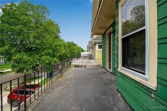 Building Photo - 205 Lisbon Ave Building Photo - 205 Lisbon Ave