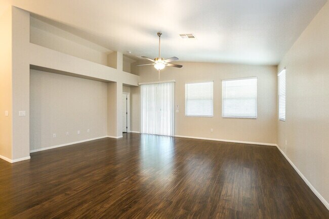 Building Photo - 7157 Weavers Pl