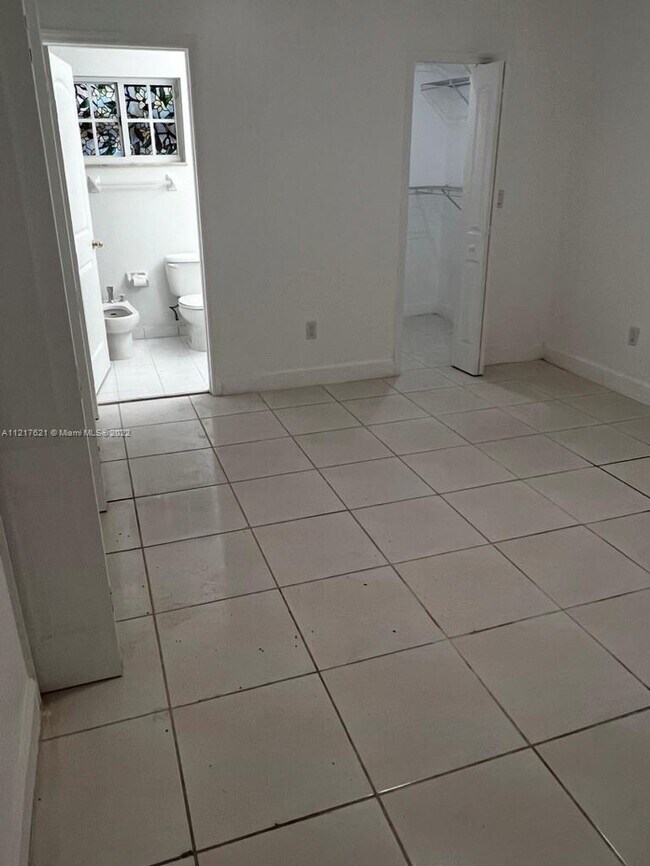 Foto del edificio - 13941 SW 13th St