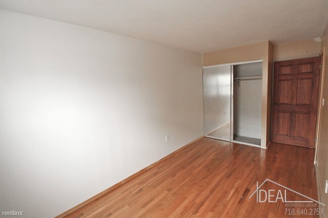 Building Photo - 2 br, 1.5 bath  - 1146 Hancock St
