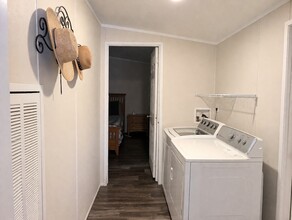 Building Photo - 18384 Valletta Dr