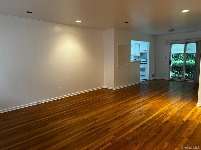 Building Photo - 46 Haverford Rd