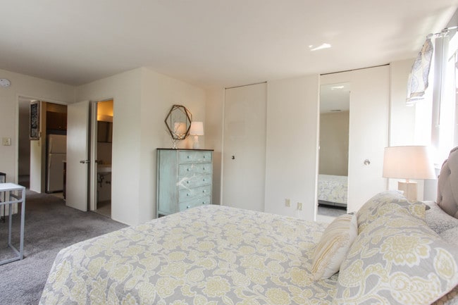 Foto del edificio - Gardenvillage Apartments & Townhouses