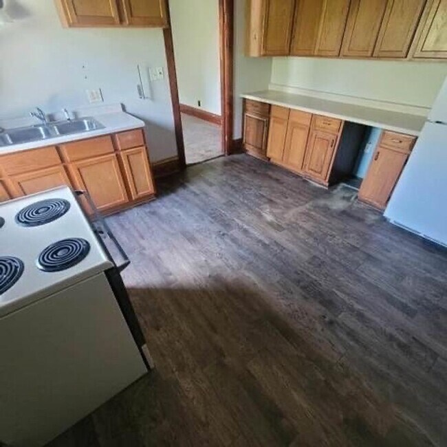 Building Photo - 1315/1317 Cleveland Avenue