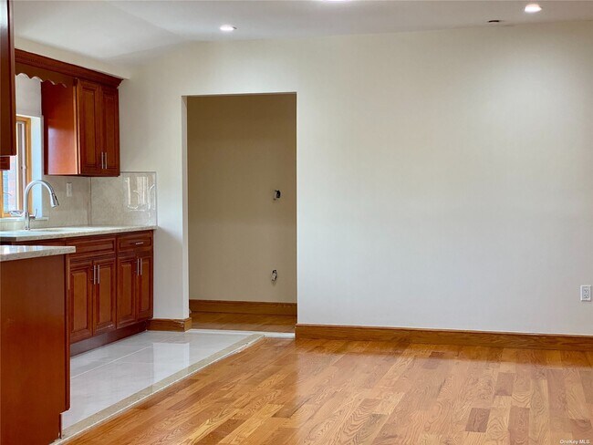 Foto del edificio - 45-12 163rd St