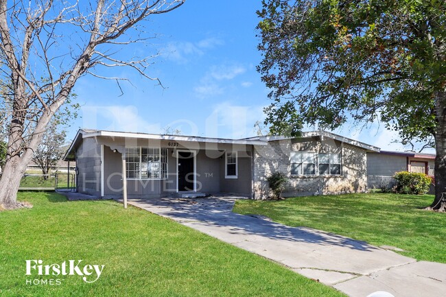 Foto del edificio - 6127 Bright Valley Dr