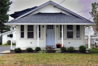 Building Photo - 74 Blanding Ave Building Photo - 74 Blanding Ave