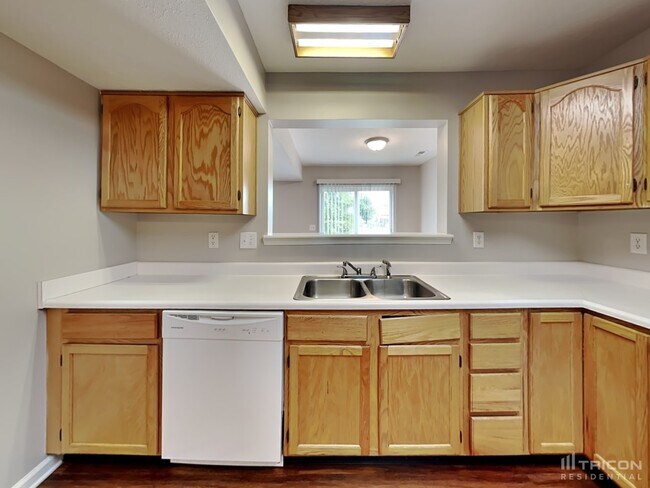 Building Photo - 11949 Titania Circle Indianapolis IN