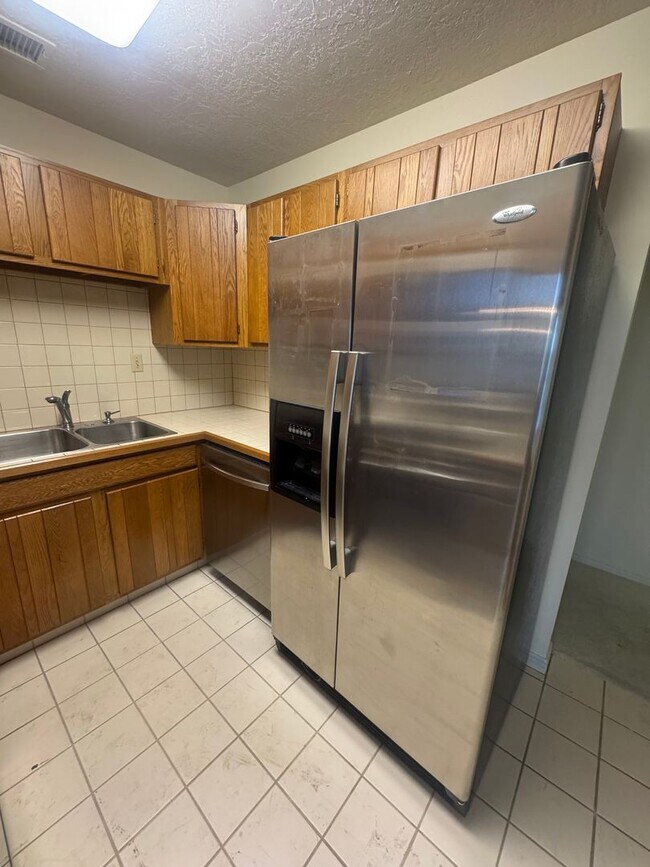 Foto del edificio - Beautiful Condo in Prime SLC location!