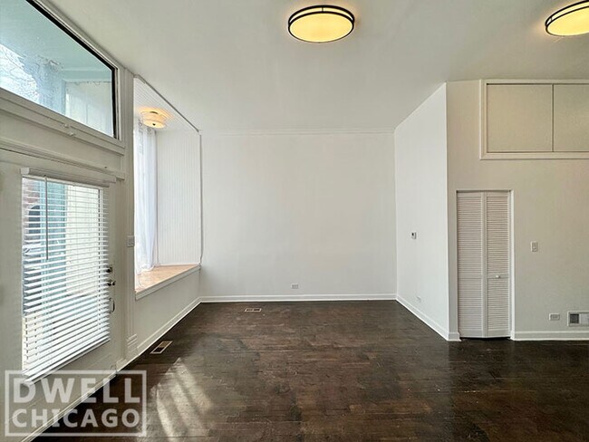 Building Photo - 1300 N Bosworth Ave