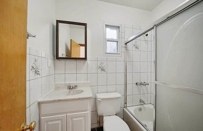 Building Photo - 493 Seventh Avenue