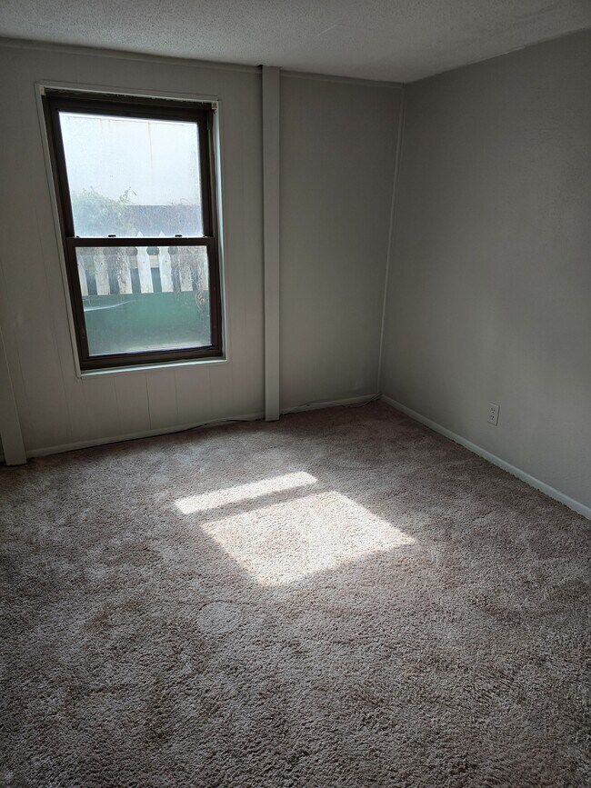 Sala de estar - 1216 Beverly St