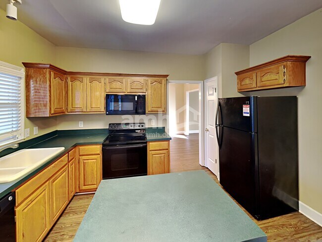 Foto del edificio - 5718 Chadwick Ln