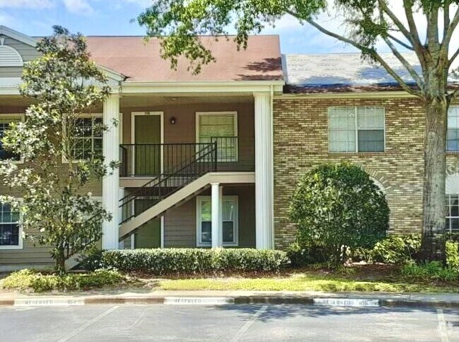 Building Photo - 124 Reserve Cir