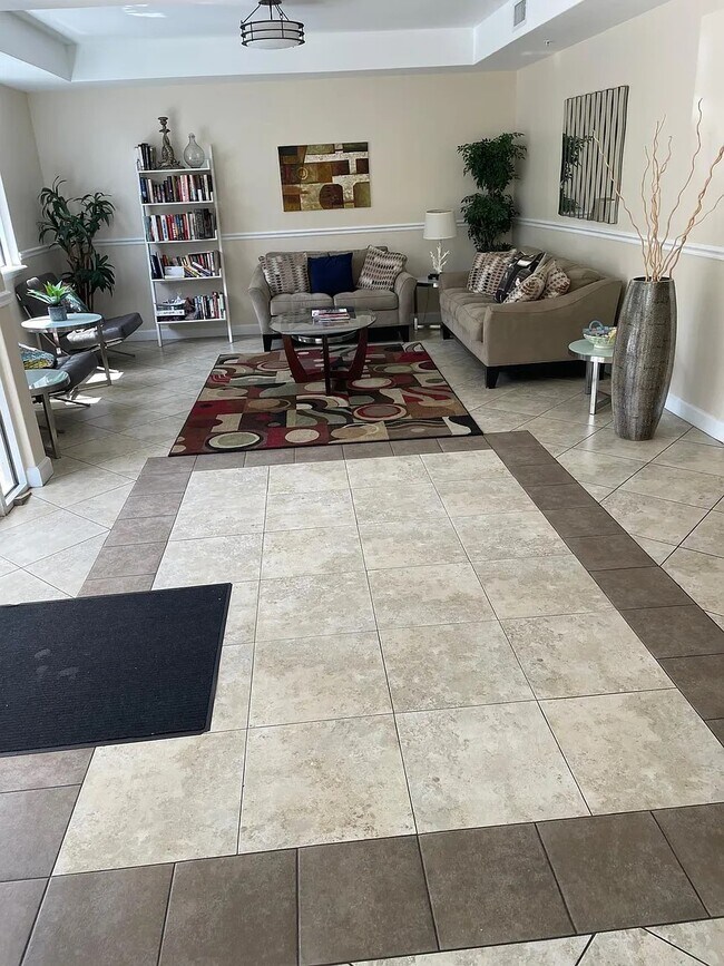 Building Photo - 4177 S Orange Blossom Trl