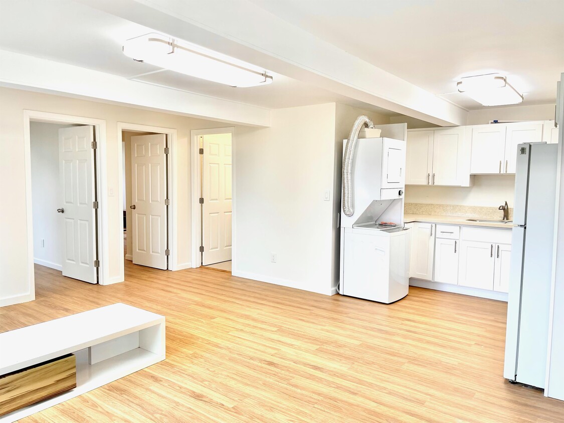 Foto principal - 1356 Maleko St