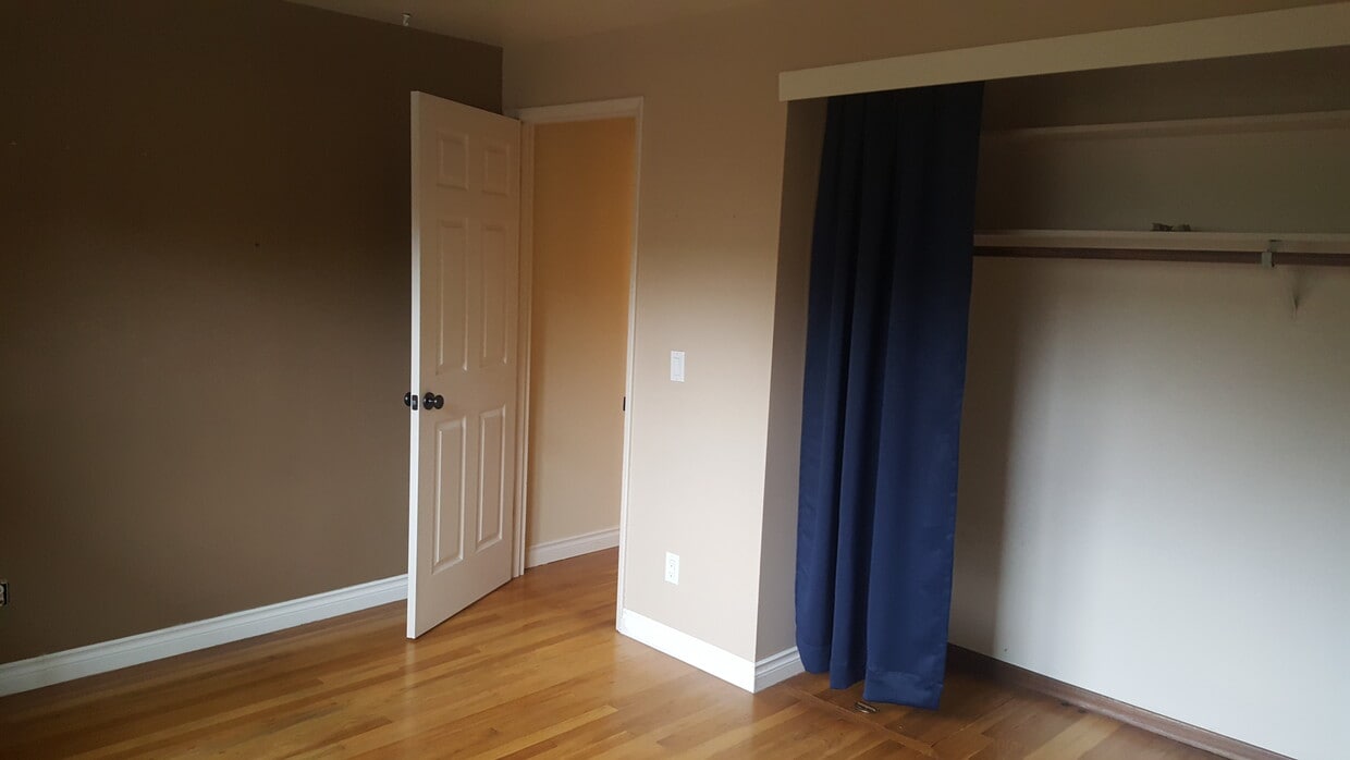 13806 Northeast Fremont Court, Portland, OR 97230 House Rental in