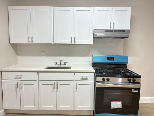 Building Photo - 6 Jordan Ave