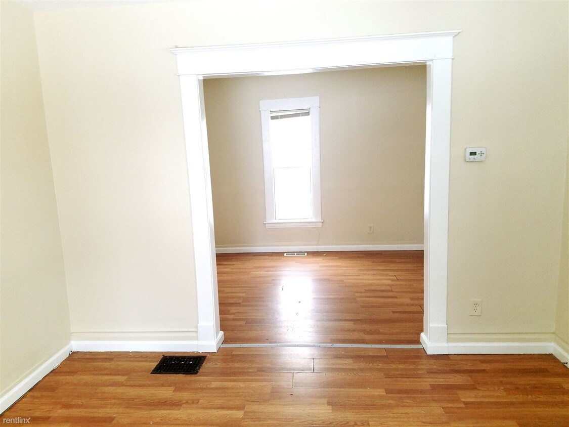 Primary Photo - 1041 Lafayette Ave SE